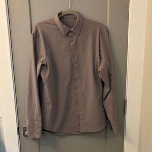 Men's Long-Sleeve Button-Up Shirt in Taupe - lulu lemon.